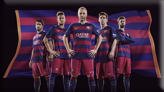 إفتتح فريق برشلونة بطولة الدوري موسم 2015/2015 بلقاء فريق فما إسمه وكم انتهت النتيجة ؟