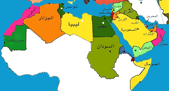 ما هي أصغر دول الخليج العربي من حيث المساحة وعدد السكان أيض ا