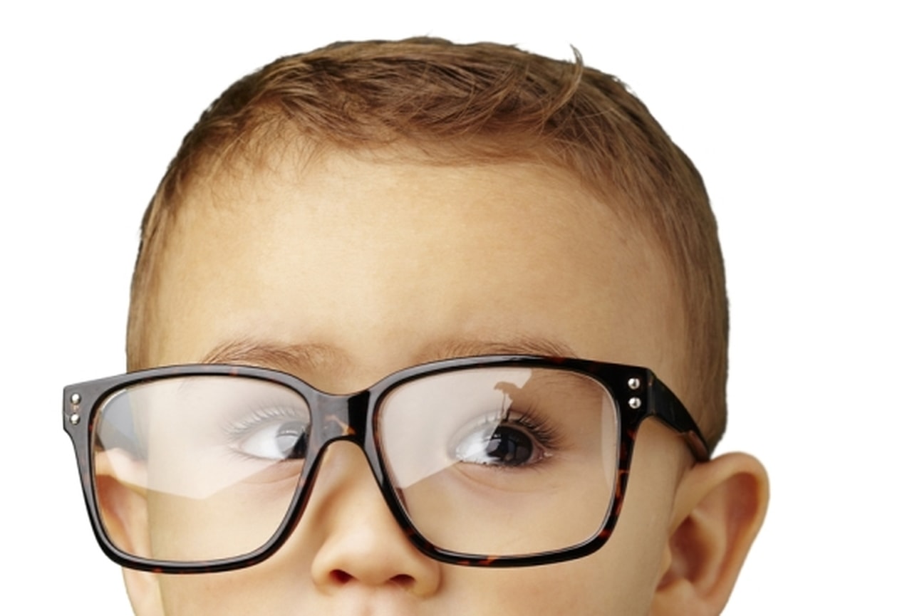 Деточки очки. Очки для детей. Детские очки для зрения. Дети в очках. Глаза ребенка в очках.