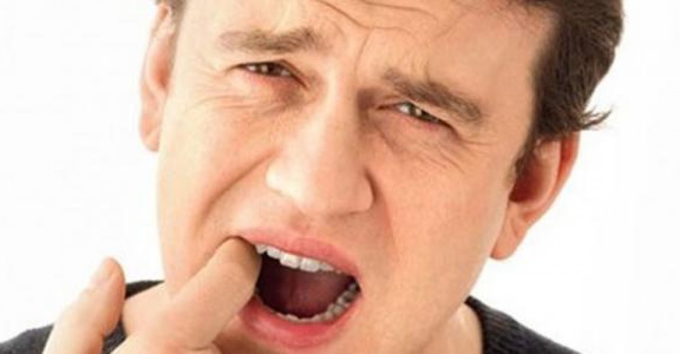 مرارة الفم وأسبابها وأعراضها