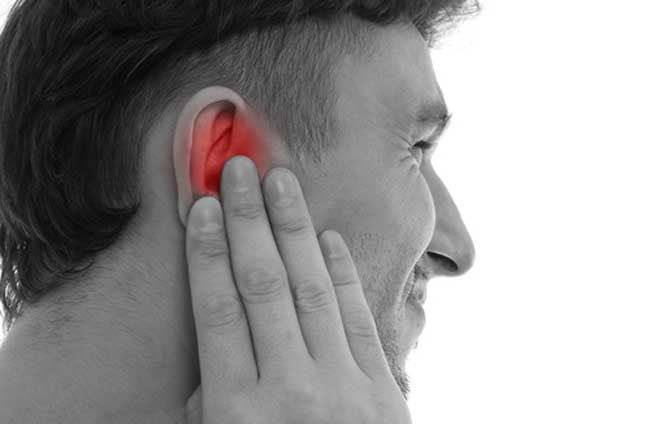 مرض إلتهاب الأذن وأعراضه وأسبابه وطرق العلاج